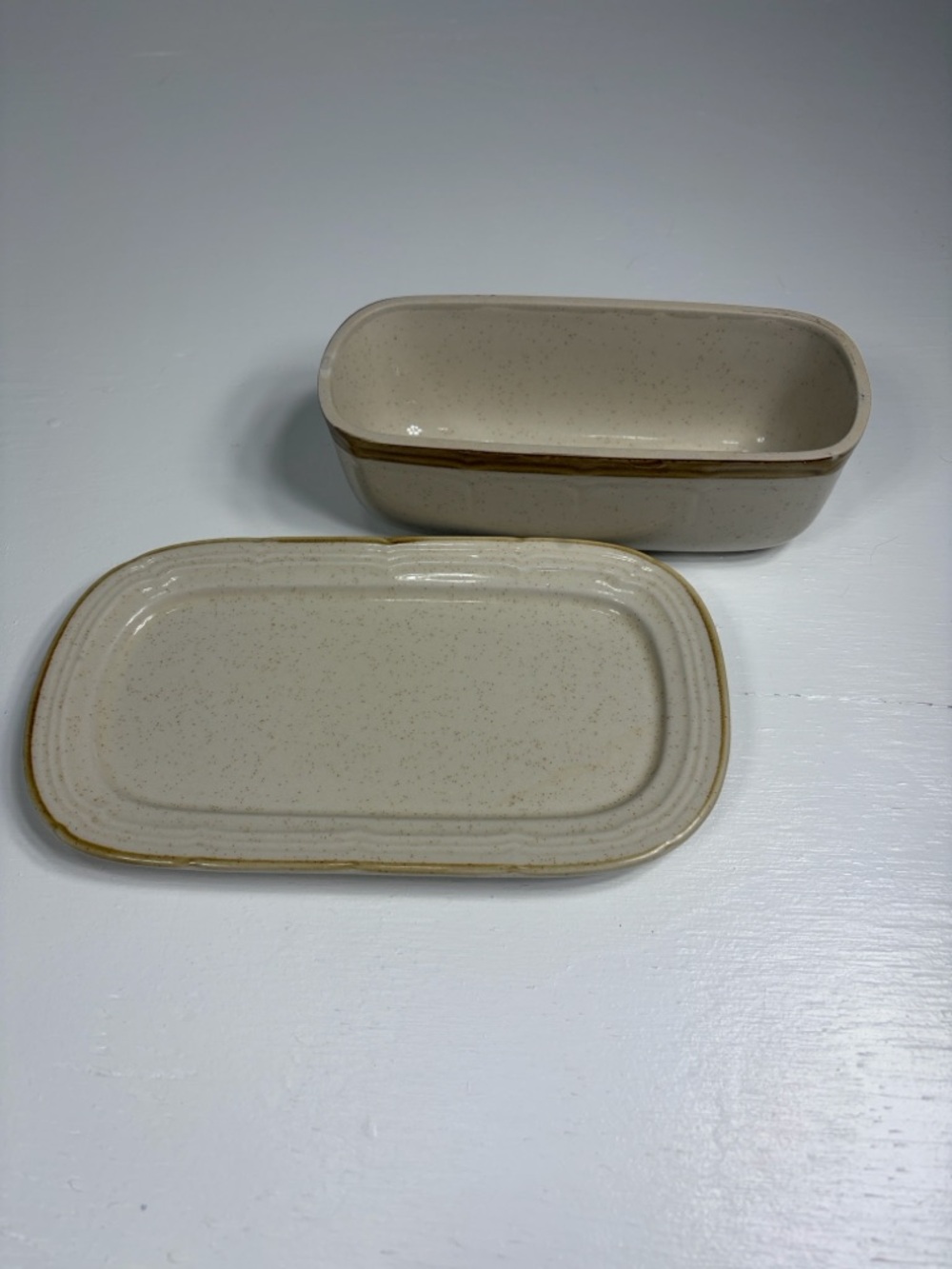 Crown manor vintage hand painted stoneware butter dish - Picture 2 of 6